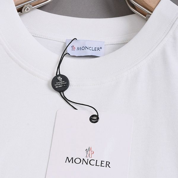お洒落に♪モンクレール パロディ コットン 半袖 Tシャツ ホワイト mom02543